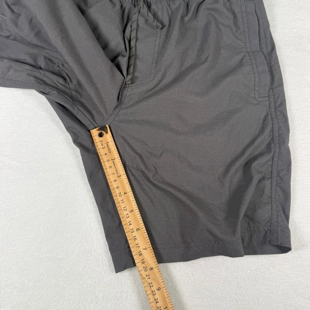 Kuhl Shorts Mens Size Small Gray Nylon Stretch Hiking Gorpcore Outdoor Athletic